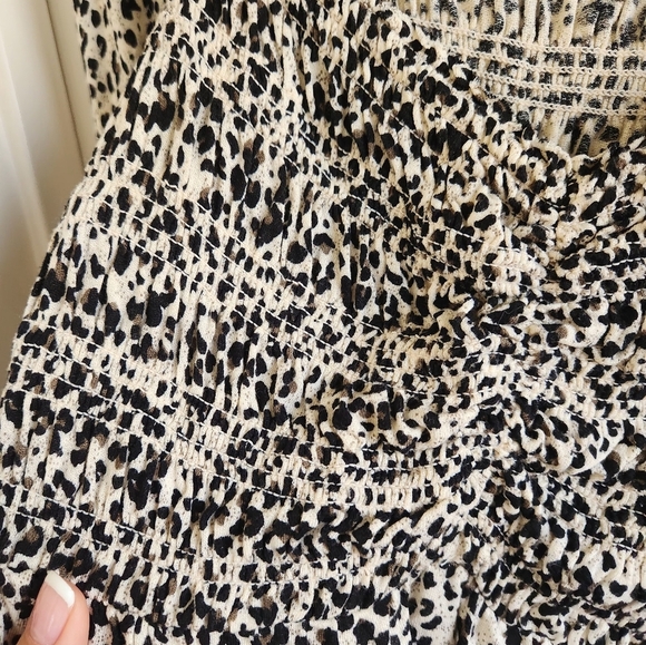 Urban Outfitters Shaina Leopard Print Ruched Long Sleeve Cinched Blouse Size M - Picture 6 of 9
